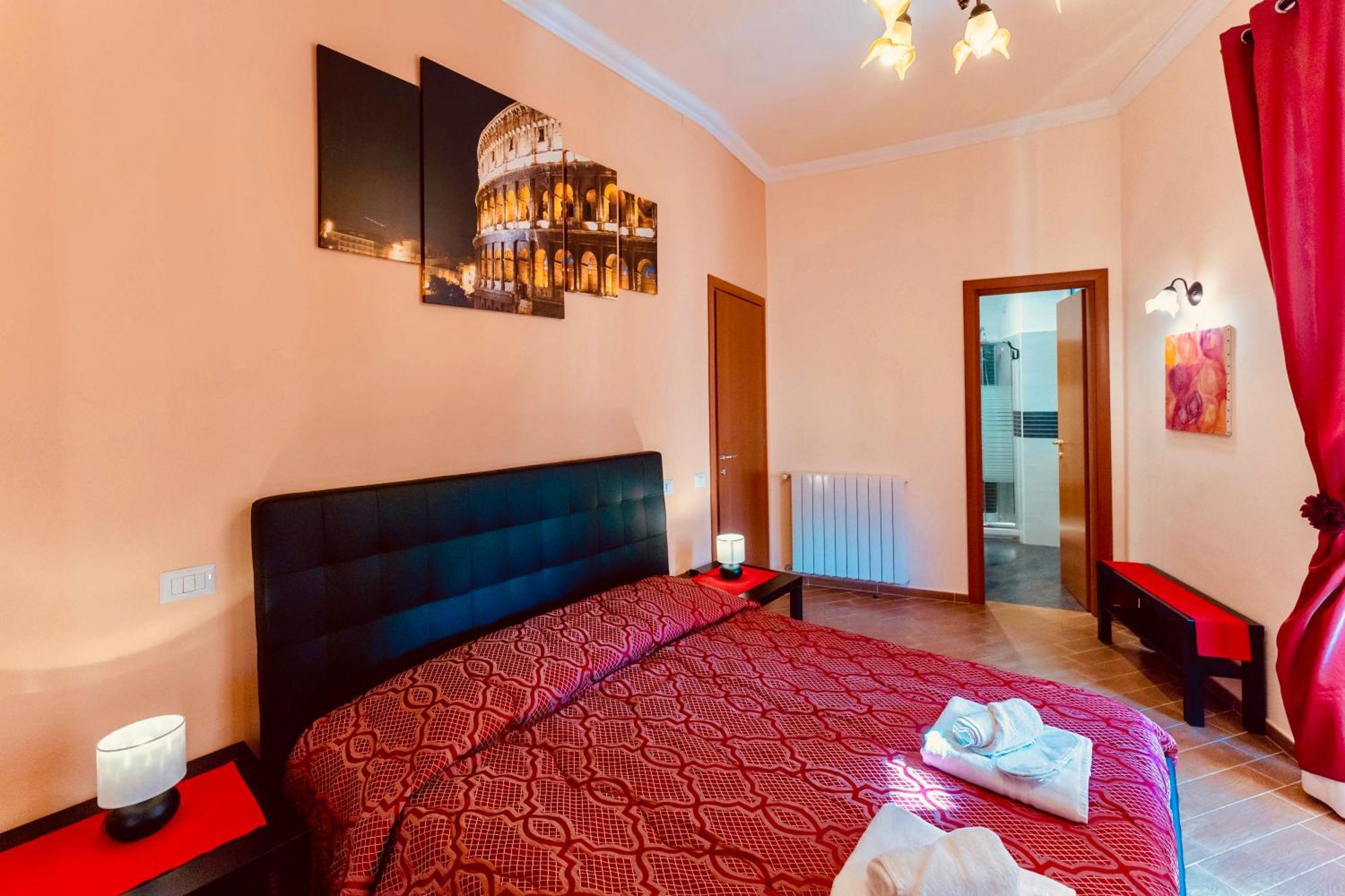 Miclad Colosseum Guest House Рим Екстериор снимка
