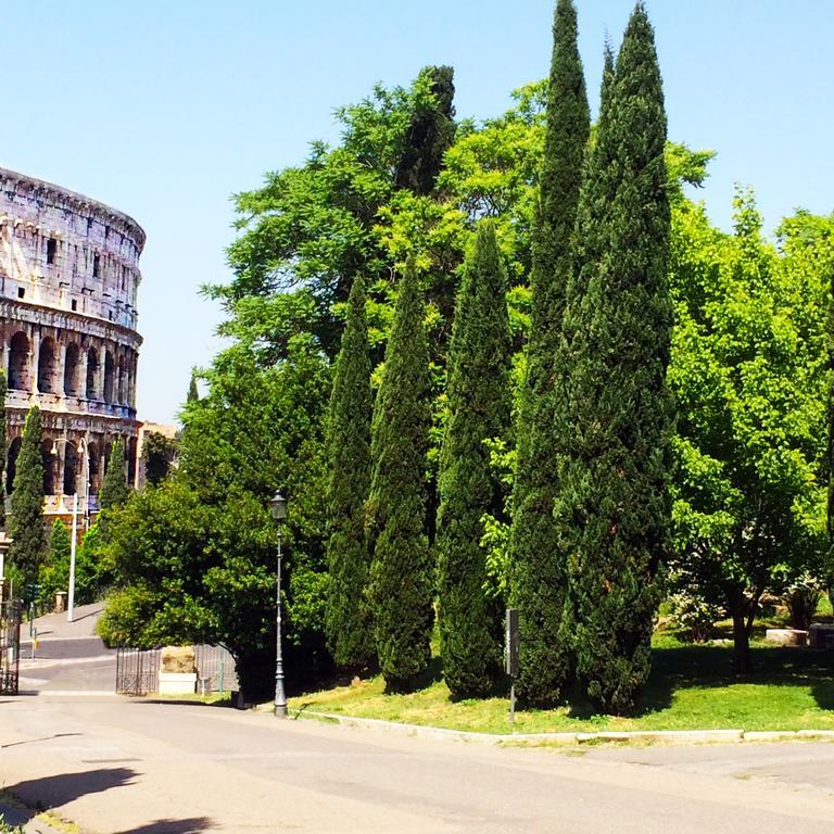 Miclad Colosseum Guest House Рим Екстериор снимка